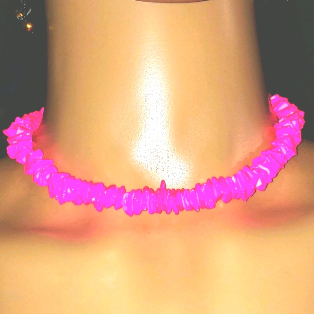 247N189 Island Planet Neon Hot Pink Rock Beaded Necklace